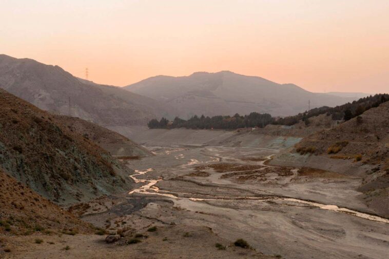 Qu’est-ce que l’ensemencement des nuages ​​et pourrait-il mettre fin à la sécheresse en Iran ?