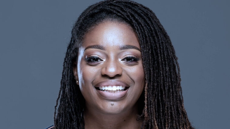 Un portrait d'Erika Moore.