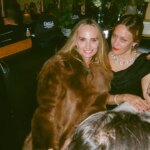 Jennifer Lawrence, Chloë Sevigny et le groupe Cool Crowd de New York célèbrent le 50e anniversaire de Raoul