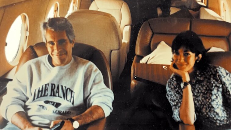 Epstein dépose des photos : 11 choses dégoûtantes du dernier document déposé