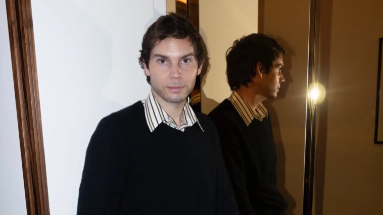 Charli XCX est dans son époque de star de cinéma : voici comment son styliste Chris Horan a comblé le fossé entre Brat, The Moment et Wuthering Heights