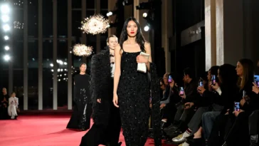 Dans la quête tendue du glamour de la mode américaine