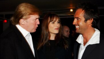 Le photographe qui a aidé à lancer la carrière de mannequin de Melania Trump est un personnage récurrent dans les fichiers Epstein