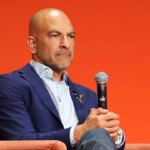 Peter Attia a des millions de followers, un contrat avec CBS et quelques apparitions très mauvaises dans le dossier Epstein