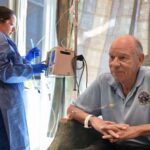 Traiter le cancer avant 15 heures pourrait aider les patients à vivre plus longtemps