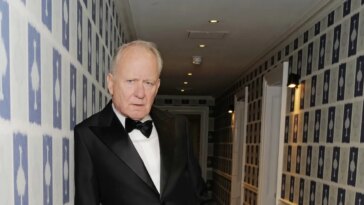 Ce à quoi pense vraiment Stellan Skarsgård : défilés de mode, tournées de presse, ses co-stars de valeur sentimentale