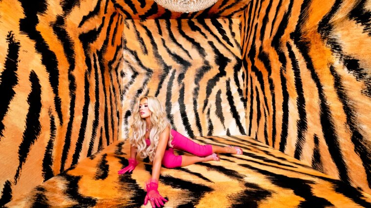 Megan Moroney est une « Emo Cowgirl » avec une grande ambition