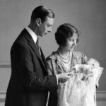 Tout sur la robe de baptême que la reine Elizabeth II (et 62 autres enfants royaux) ont portée