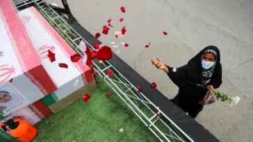 Ma famille a fui la révolution iranienne. Dans la guerre occidentale pour la « liberté », je vois une autre croisade.