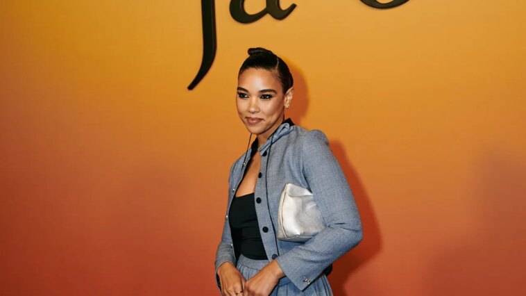 Francis Kurkdjian de Dior dit avoir « plagié » Rihanna pour créer J'adore Intense