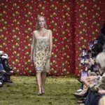 Le sexe était de retour sur les podiums de la Fashion Week de Paris, mais pas comme vous le pensez