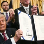 Exclusif : Donald Trump ajoutera sa signature à la monnaie américaine, une première pour un président en exercice