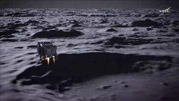 Un drone est montré en train de décoller de la surface de la Lune.
