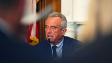 RFK Jr. contre le règne animal : une brève histoire de la fascination du secrétaire pour les créatures, grandes et petites