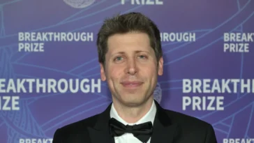 Sam Altman revient sous les projecteurs alors qu'Hollywood et la technologie s'affrontent lors du Breakthrough Prize
