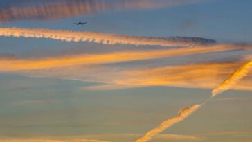 L'IA de planification d'itinéraire a réduit les traînées de condensation liées au réchauffement climatique sur plus de 100 vols