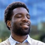 L'imagination ne consiste pas seulement à rejouer ce que nous voyons et entendons