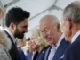 À Ground Zero, manifestants et touristes tentent sans succès de saluer le roi Charles et la reine Camilla : « Pèlerinage vers un sanctuaire américain »