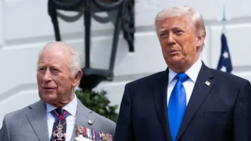 Le roi Trump aime le roi Charles