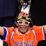 Spike Lee, saint patron de Brooklyn, rentre du Texas en toute hâte pour organiser l'ultime fête de quartier des Knicks