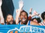Frères et sœurs, pas de rivalité : les 2 superfans dont les visages étaient partout dans la couverture de la victoire des Knicks sont de vrais frères