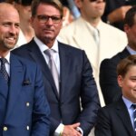 Prince George n'a reçu « aucun traitement spécial » et a dû passer l'examen d'entrée d'Eton pour obtenir sa place Prince George n'a reçu « aucun traitement spécial » et a dû passer l'examen d'entrée d'Eton pour obtenir sa place