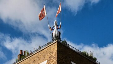 Hermès débarque avec fracas dans la rue la plus exclusive de Londres