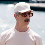 Jeremy Strong, un quasi-prince, 28 bouteilles de gin et des centaines de yachts : dans les coulisses de la régate annuelle de Loro Piana à Saint-Tropez Jeremy Strong, un quasi-prince, 28 bouteilles de gin et des centaines de yachts : dans les coulisses de la régate annuelle de Loro Piana à Saint-Tropez