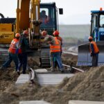 Un pays dʼAsie centrale creuse une ligne ferroviaire qui raccourcira de plusieurs jours le trajet entre la Chine et lʼEurope