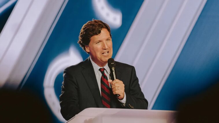 Tucker Carlson a jeté le gant post-MAGA. Peut-il réellement construire un mouvement ?