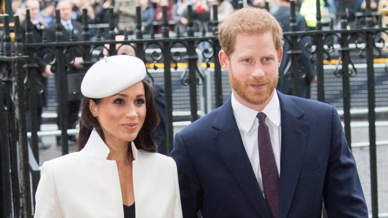 Le prince Harry et Meghan Markle pourraient déménager dans l'une des enclaves de célébrités les plus connues d'Angleterre Le prince Harry et Meghan Markle pourraient déménager dans l'une des enclaves de célébrités les plus connues d'Angleterre