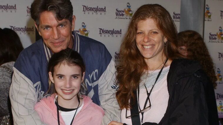 Eric Roberts parle de l'absence du mariage de sa fille Emma Roberts Eric Roberts parle de l'absence du mariage de sa fille Emma Roberts