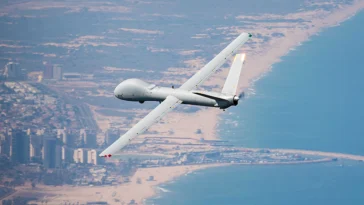 cc IDF, modified, https://he.wikipedia.org/wiki/%D7%A7%D7%95%D7%91%D7%A5:Unmanned_aerial_vehicles_in_Israeli_military_service,_August_2022_VII.jpg - עברית: בשנים האחרונות הפכו כלי הטייס המאוישים מרחוק לאחד מאמצעי הלחימה המשמעותיים בפעילויות צה