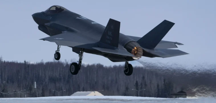 La décision du Canada concernant les F-35 constitue un mauvais test de souveraineté