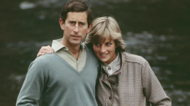 Le cadeau qui a ruiné la lune de miel de la princesse Diana et du prince Charles Le cadeau qui a ruiné la lune de miel de la princesse Diana et du prince Charles