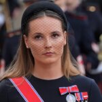 Les femmes royales de Norvège montreront-elles leurs visages en deuil en public ? Les femmes royales de Norvège montreront-elles leurs visages en deuil en public ?
