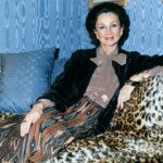 L'histoire de Jacqueline de Ribes, la femme la plus élégante de France, que Valentino appelait « la dernière reine de Paris » L'histoire de Jacqueline de Ribes, la femme la plus élégante de France, que Valentino appelait « la dernière reine de Paris »