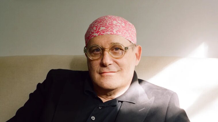 Isaac Mizrahi veut vous ramener en 1994 Isaac Mizrahi veut vous ramener en 1994