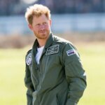 Le prince Harry risque tout lors d'un événement canadien de parachutisme Le prince Harry risque tout lors d'un événement canadien de parachutisme