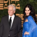 Michael Douglas rappelle l'ultimatum de sa femme Catherine Zeta-Jones : « Si nous devons continuer ainsi, alors je veux que ce soit monogame » Michael Douglas rappelle l'ultimatum de sa femme Catherine Zeta-Jones : « Si nous devons continuer ainsi, alors je veux que ce soit monogame »