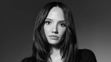 Sofia Franklyn écrit franchement à propos de son avortement : « C'est difficile pour moi de le dire, même maintenant »