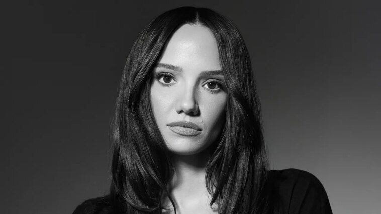 Sofia Franklyn écrit franchement à propos de son avortement : « C'est difficile pour moi de le dire, même maintenant »
