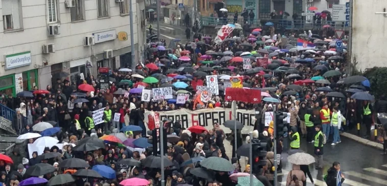 Protesters march through Belgrade during the anti-corruption demonstrations, January 24, 2025. (Photo by Emilija Knezevic), CC BY 4.0, modified, https://commons.wikimedia.org/wiki/File:Belgrade_protests_2025-01-24_-_6.jpg