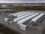 Cette batterie de la taille dʼun entrepôt alimente désormais une ville entière pendant plusieurs heures dʼaffilée